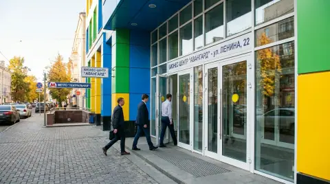 Дверь в тамбур — пример 4